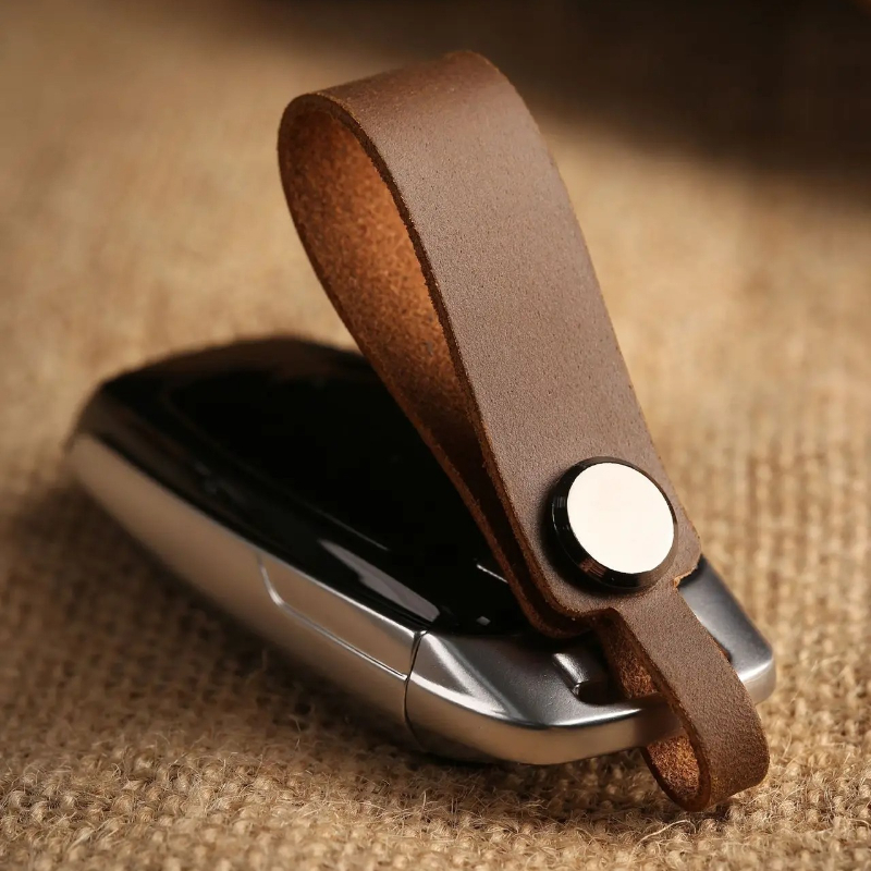 Initial Ring Custom - Брелок из натуральной кожи с логотипом