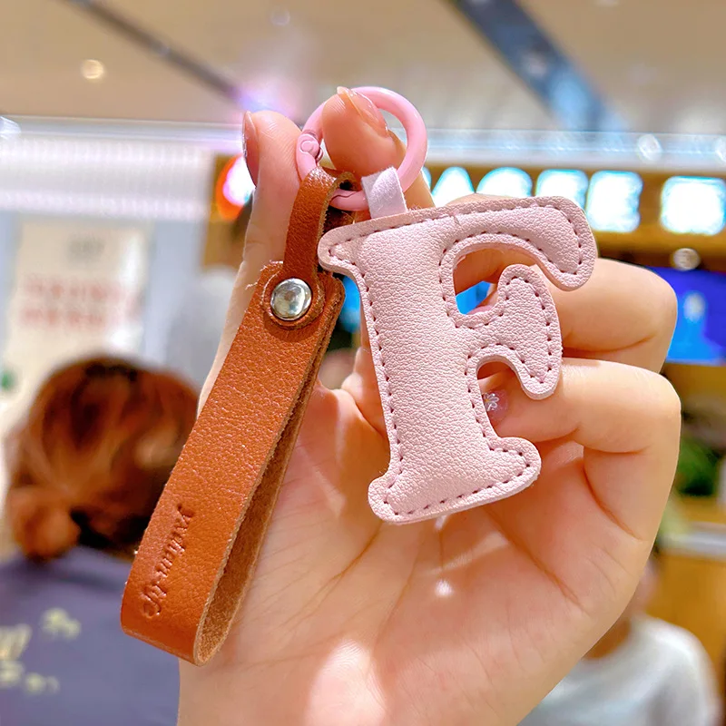 Женский брелок для ключей A-Z  – обзор и цена Monogram Keychain Leather