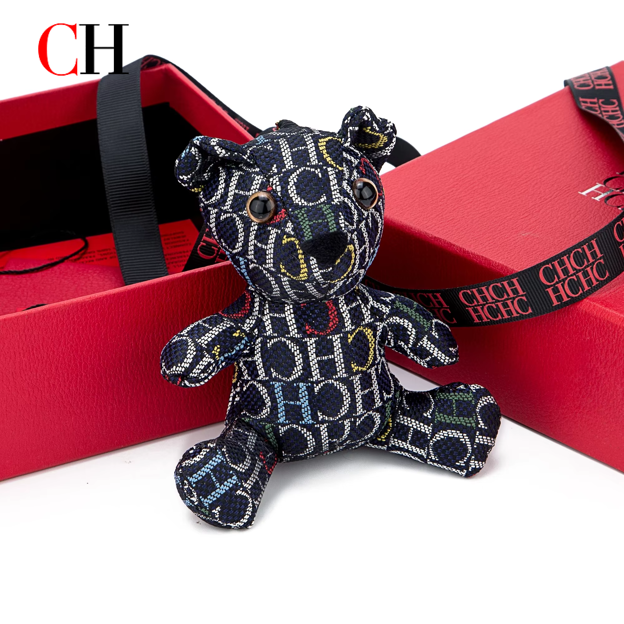 Плюшевый брелок CH Bear с моно – обзор и цена Monogram Keychain Leather