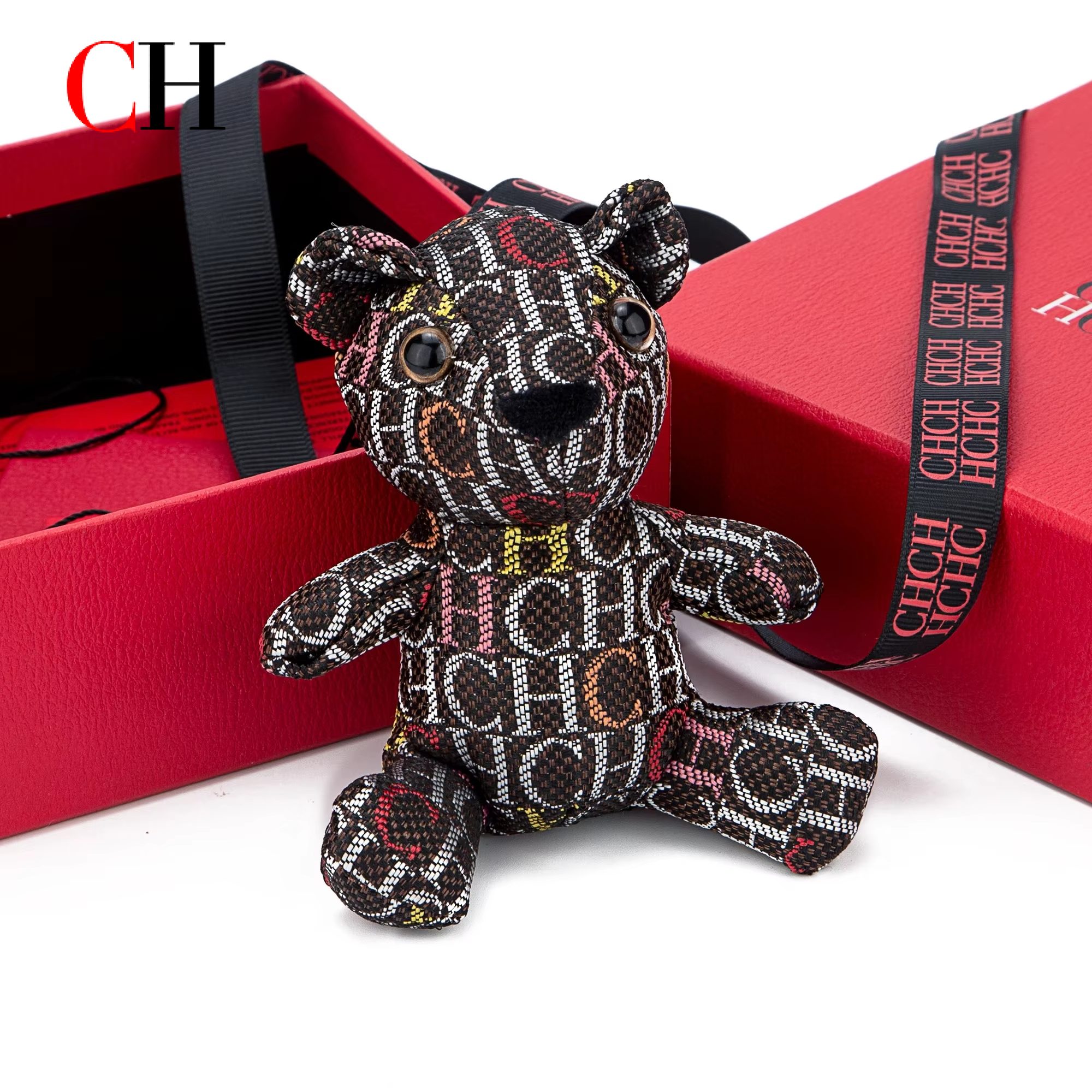 Плюшевый брелок CH Bear с моно – обзор и цена Monogram Keychain Leather