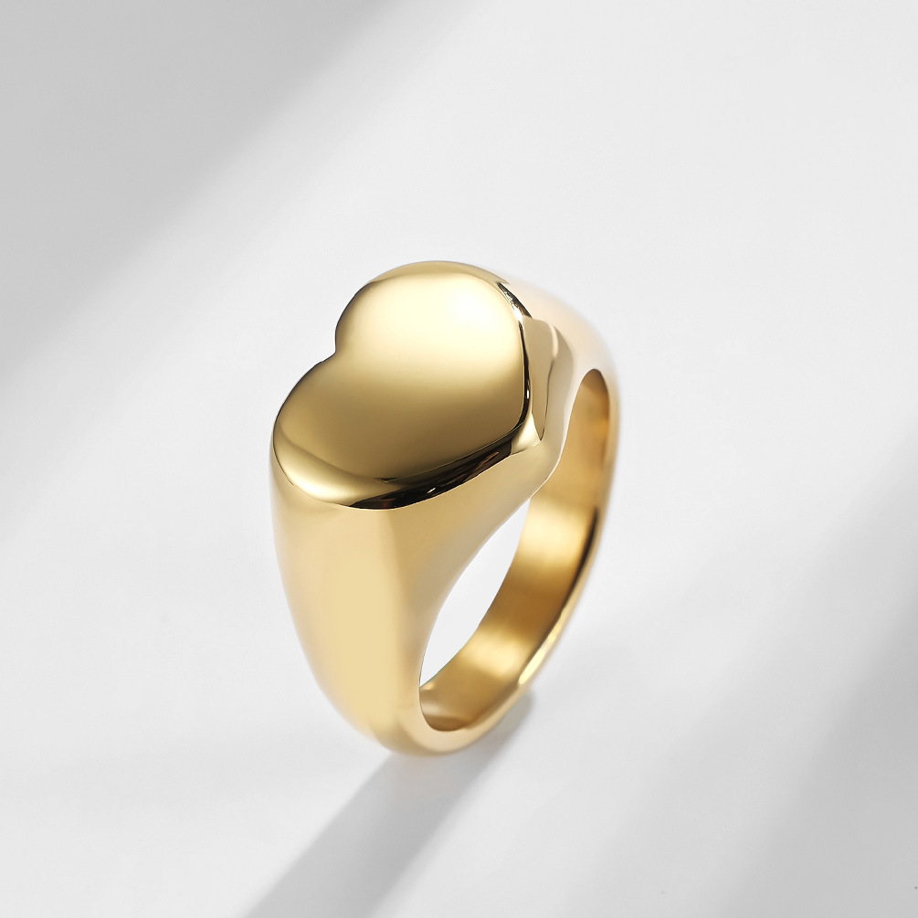 Женское кольцо-печатка по инди – обзор и цена Initial Ring Custom